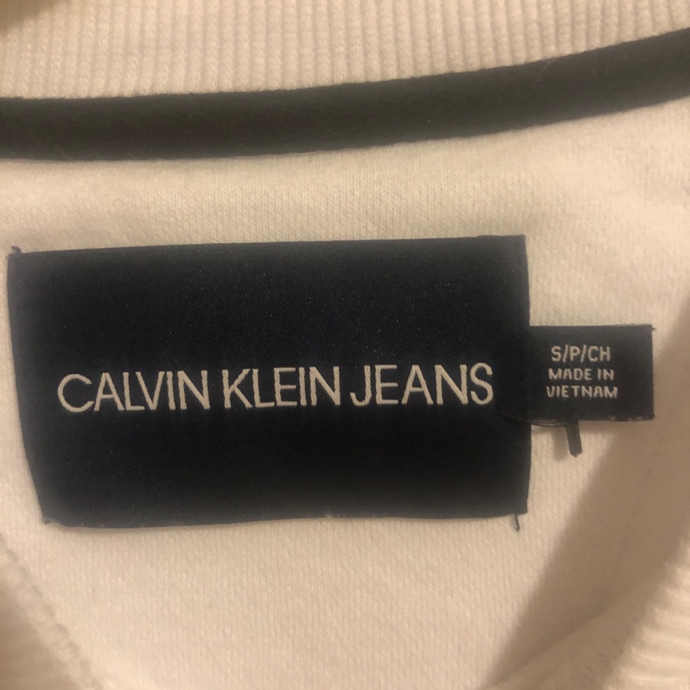 Calvin Klein pullover - Picture 3 of 6